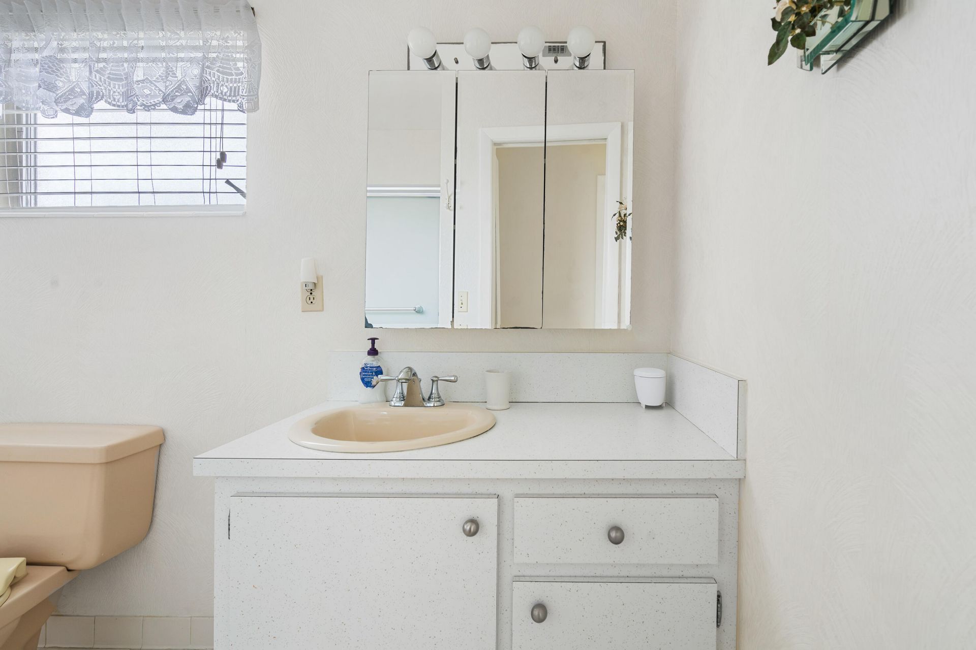 2832 W Crosley Drive, Unit E, West Palm Beach, FL 33415 Photo