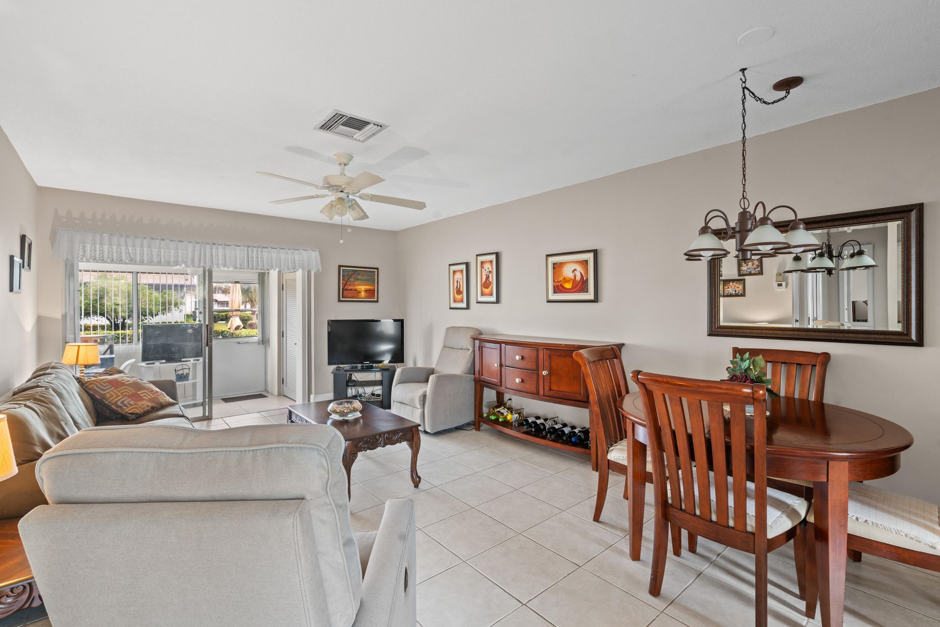 2822 Crosley Drive W, Unit B, West Palm Beach, FL 33415 Photo