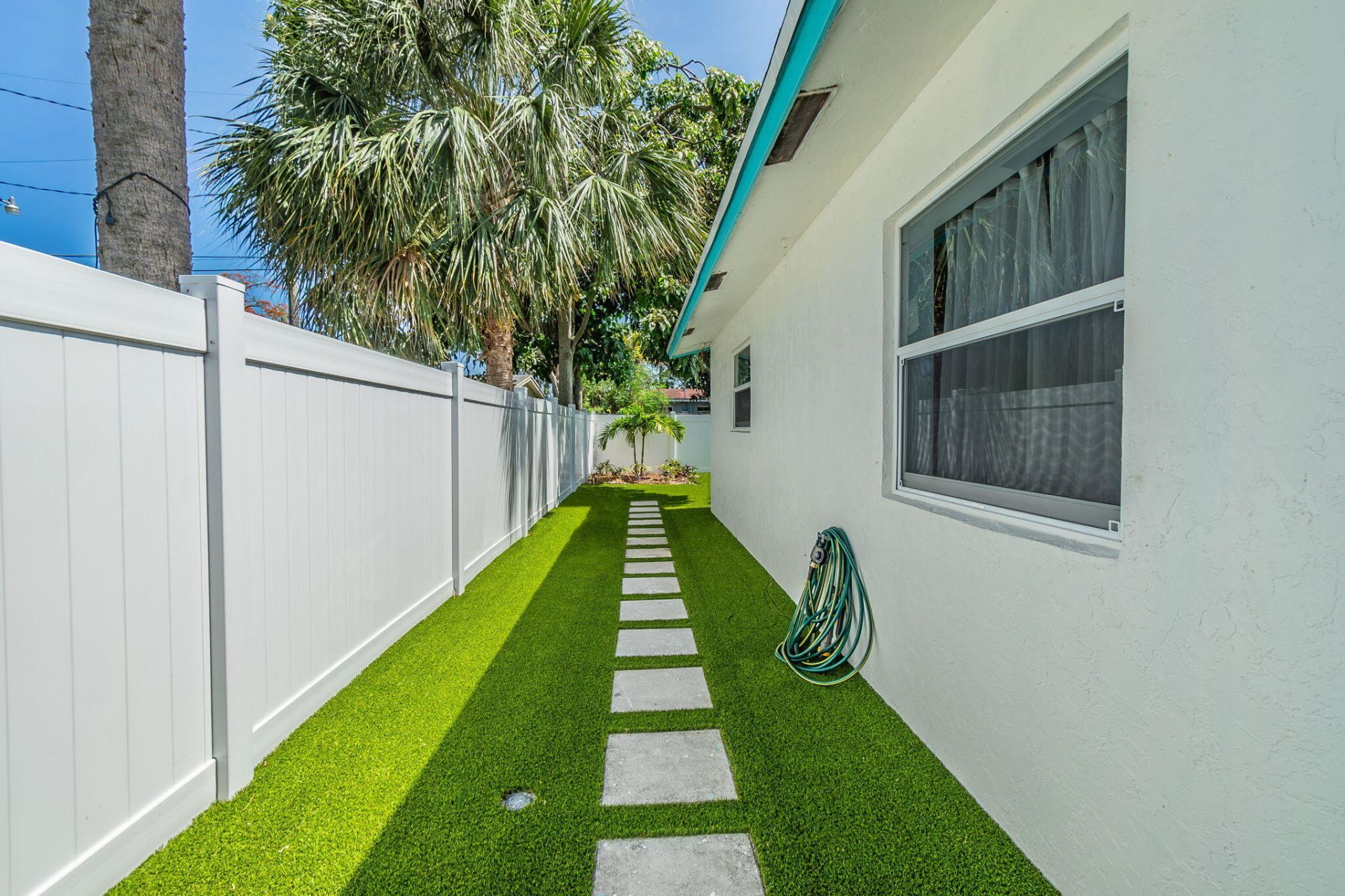 1332 Longwood Street, West Palm Beach, FL 33401 Photo