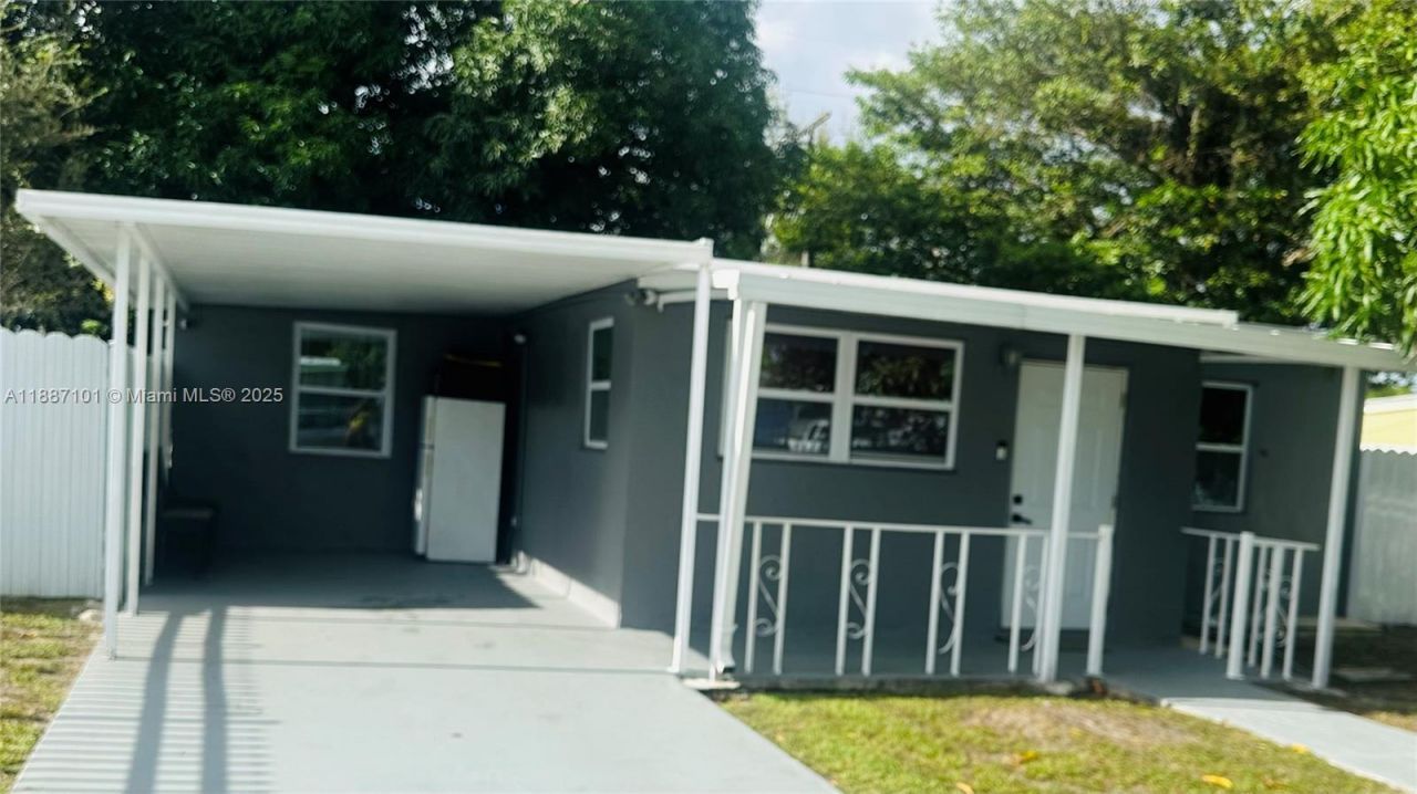 1897 Rutland St, Opa Locka, FL 33054 Main Photo