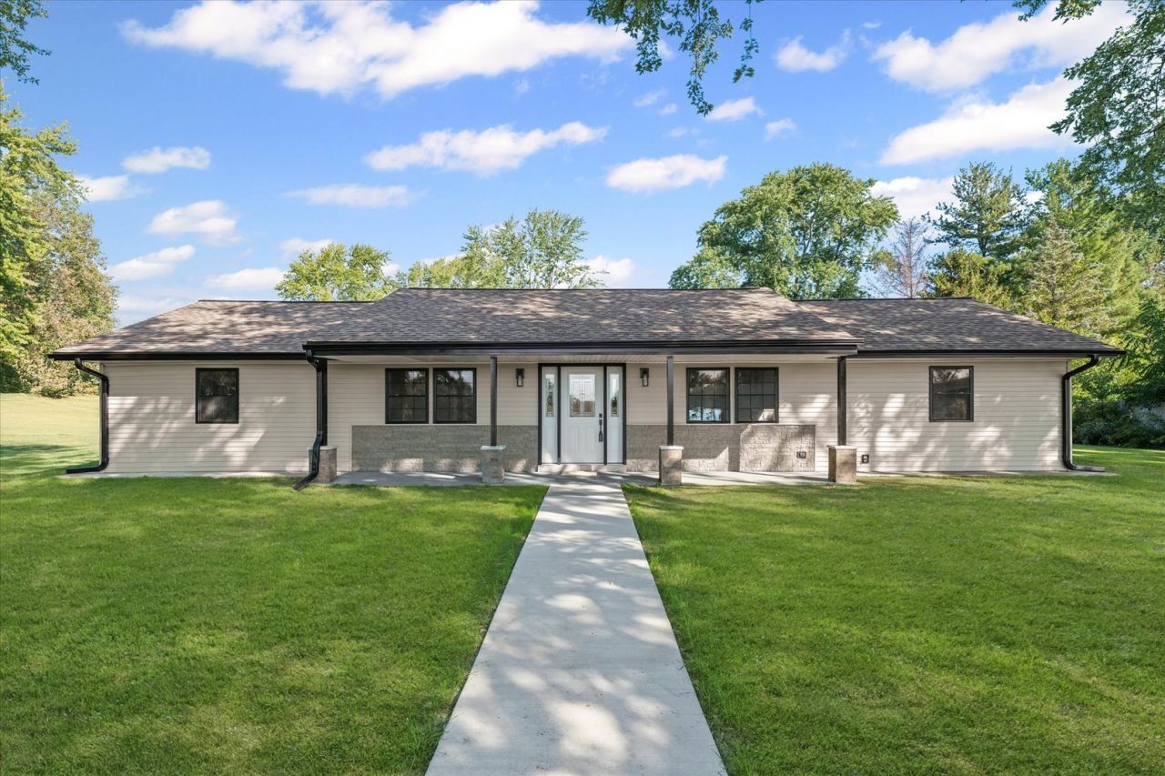 402 Beeson Drive, Urbana, IL 61802 Main Photo