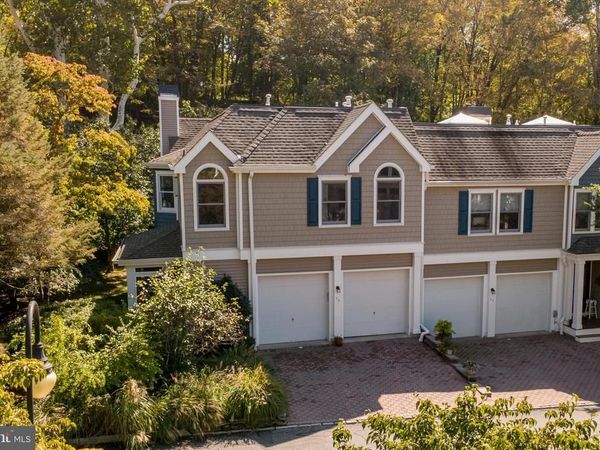 18 ROCK CREEK WOODS, LAMBERTVILLE, NJ 08530