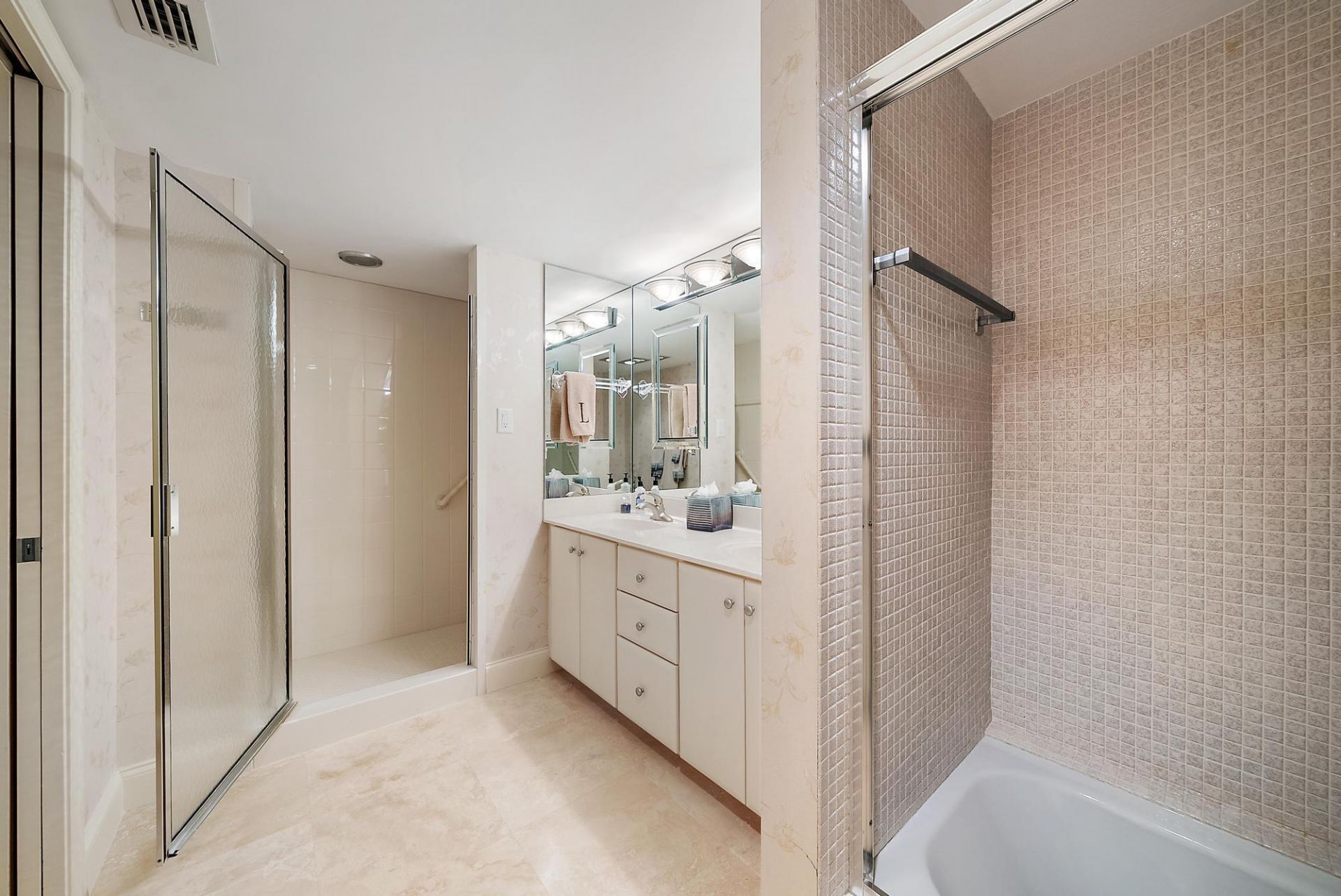 5380 N Ocean Drive, Unit 10-B, Singer Island, FL 33404 Photo