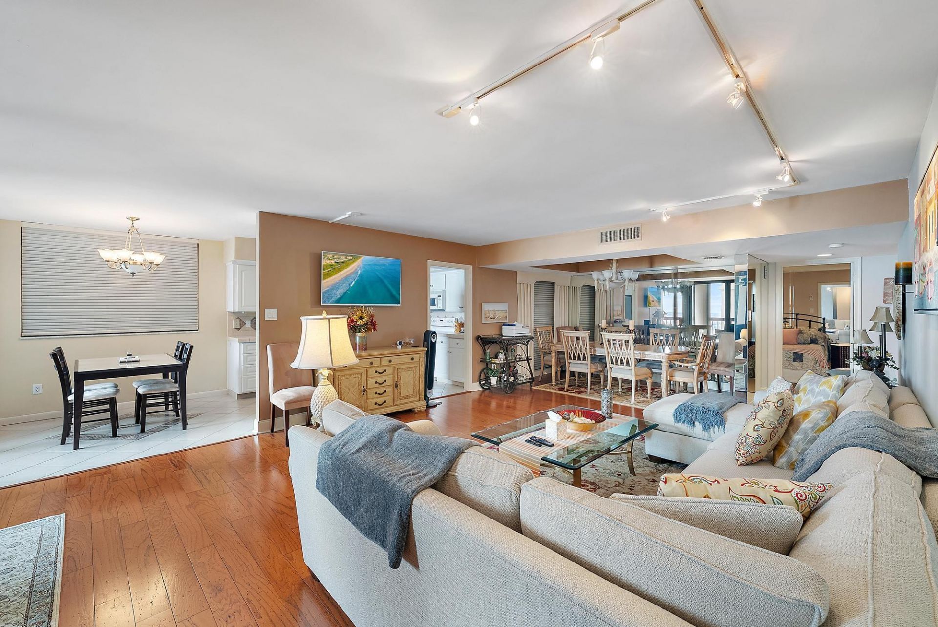 5380 N Ocean Drive, Unit 10-B, Singer Island, FL 33404 Photo