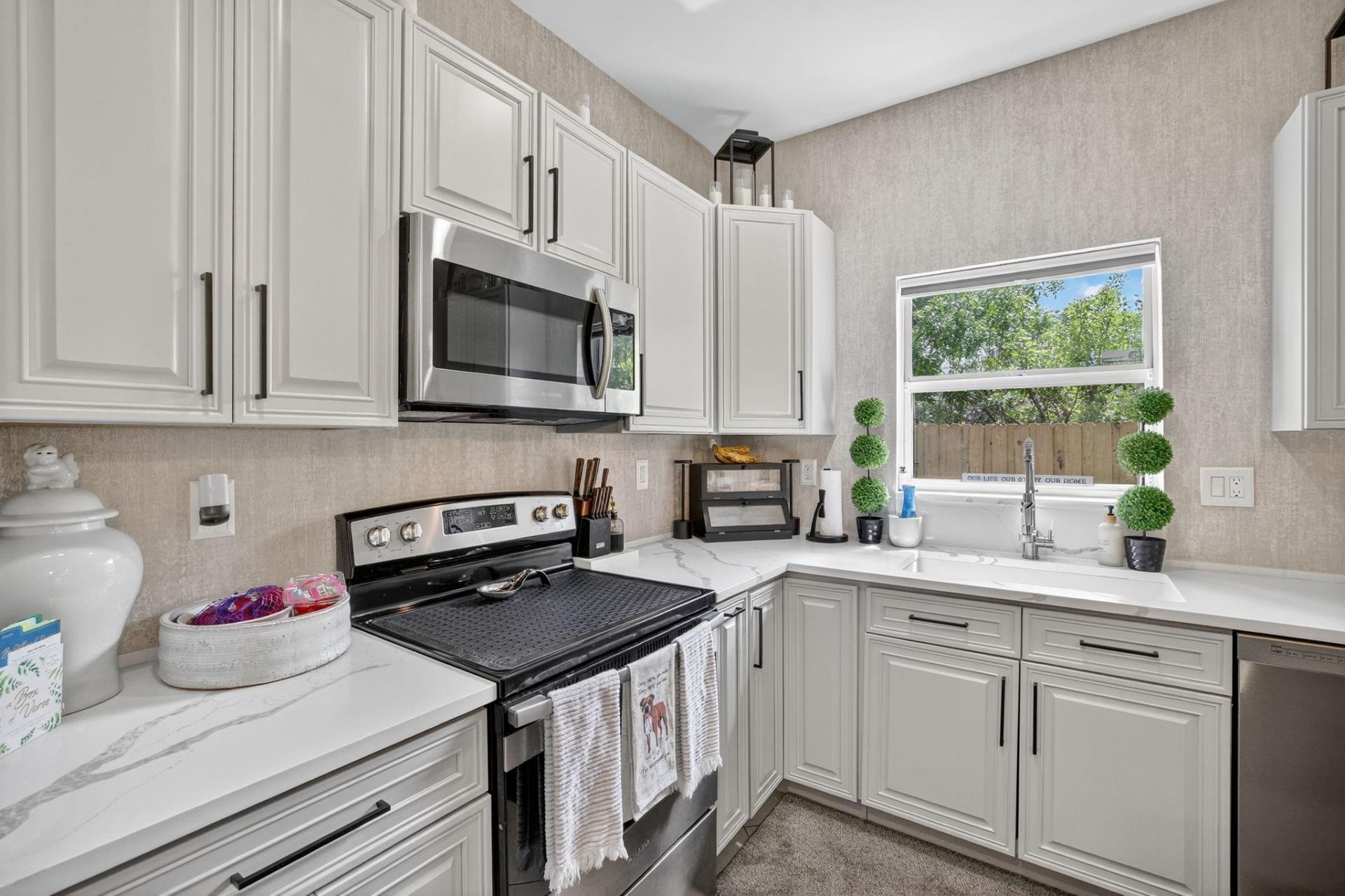 4087 NW 5th Avenue, Fort Lauderdale, FL 33309 Photo