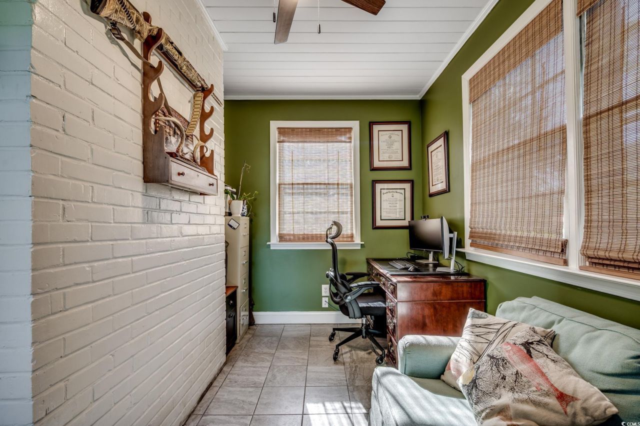 635 Magnolia Dr. Photo 10