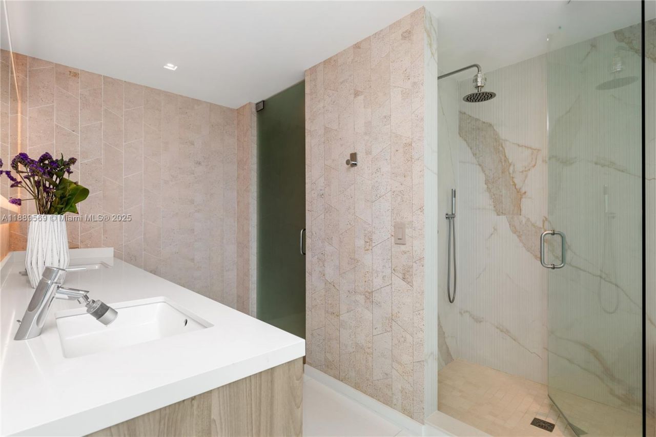 1040 Biscayne Blvd, Unit 4207, Miami, FL 33132 Photo