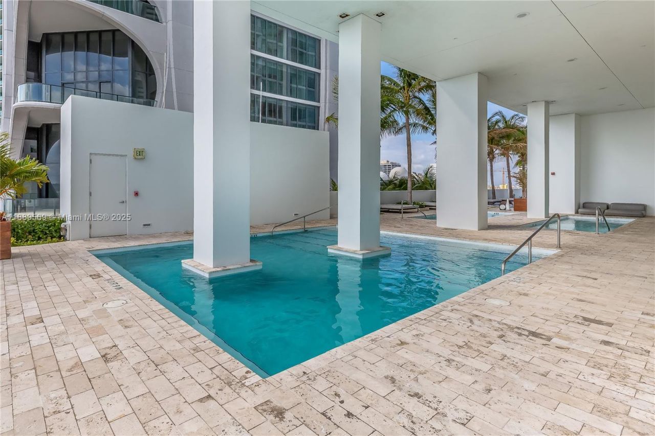 1040 Biscayne Blvd, Unit 4207, Miami, FL 33132 Photo