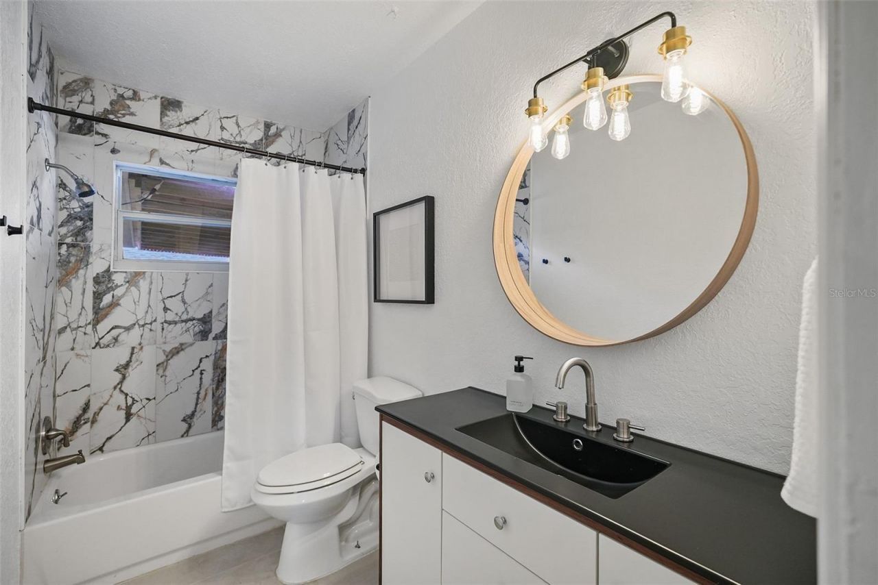 3027 Burlington Avenue N, Saint Petersburg, FL 33713 Photo