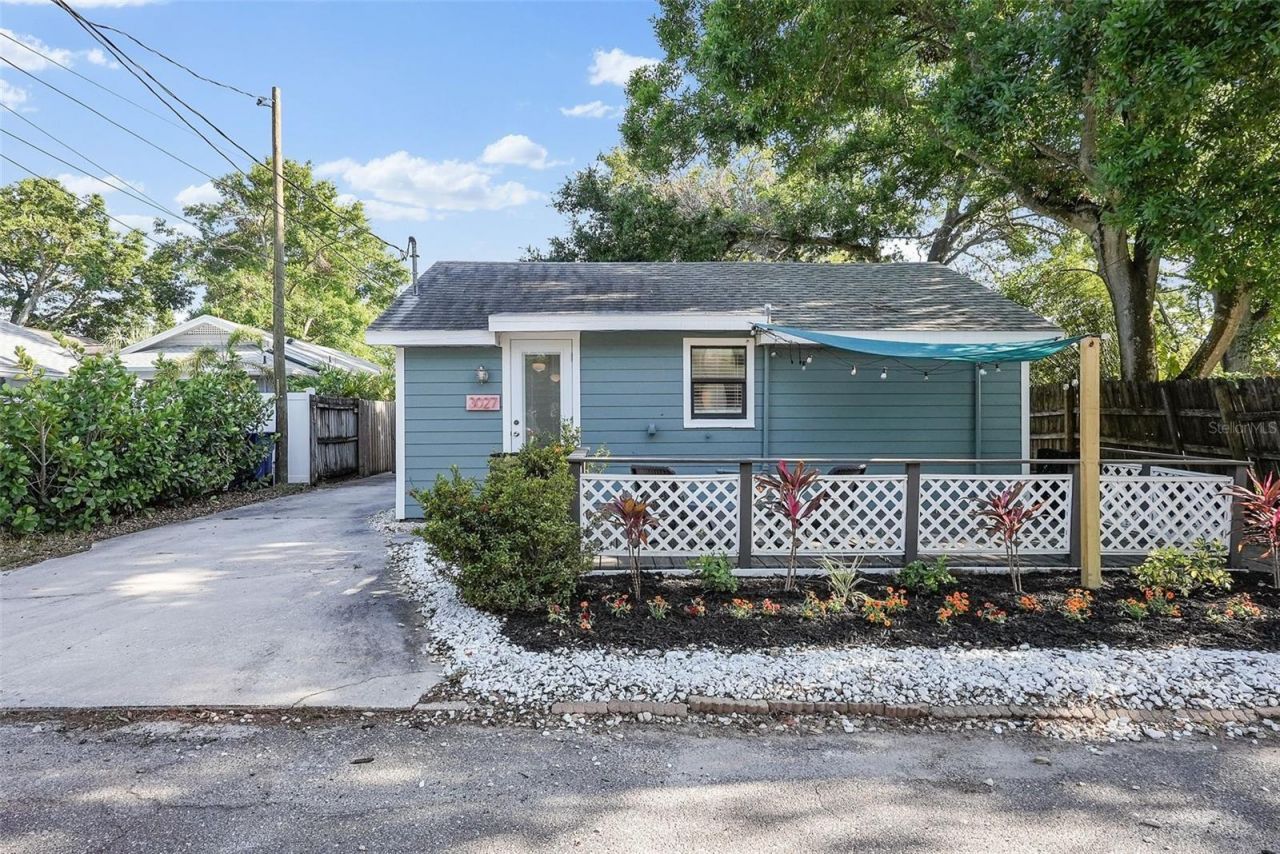 3027 Burlington Avenue N, Saint Petersburg, FL 33713 Photo