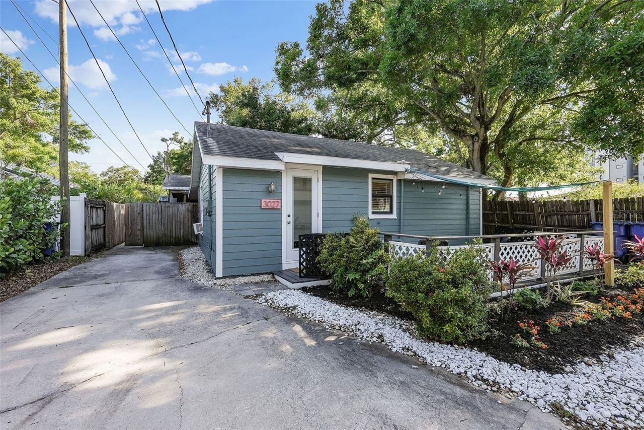 3027 Burlington Avenue N, Saint Petersburg, FL 33713 Photo