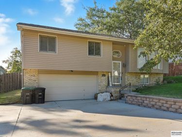 8624 N 81st Avenue, Omaha, NE 68122