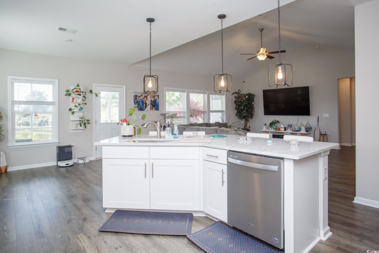 260 Hull St. Photo 6