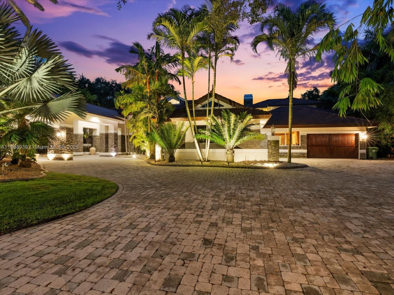 2941 Paddock Ln, Weston, FL 33331 Photo