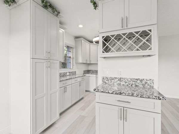 2600 SE Ocean Boulevard, Unit Z10, Stuart, FL 34996