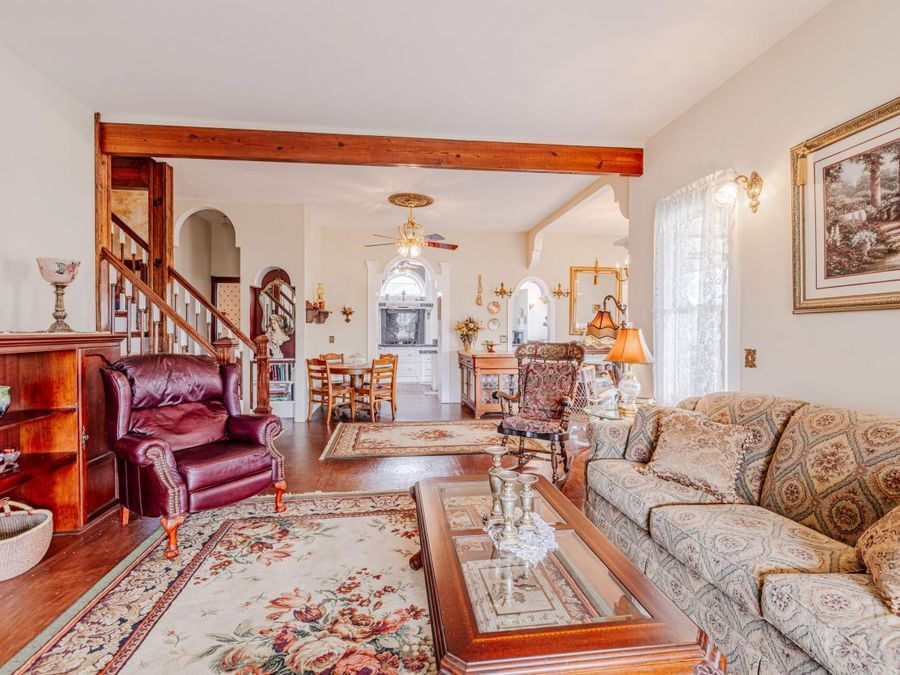 Property Image 6