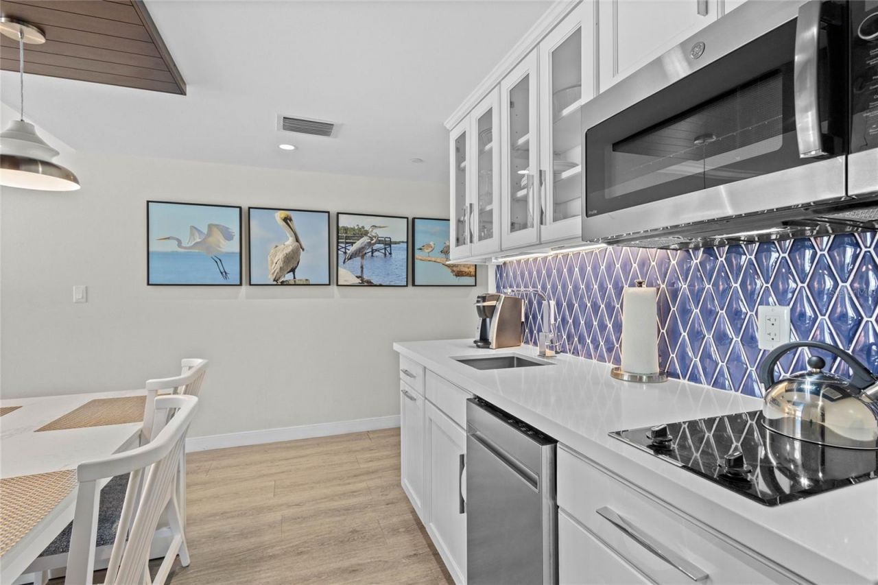 230 Sands Point Road, Unit 3205, Longboat Key, FL 34228 Photo