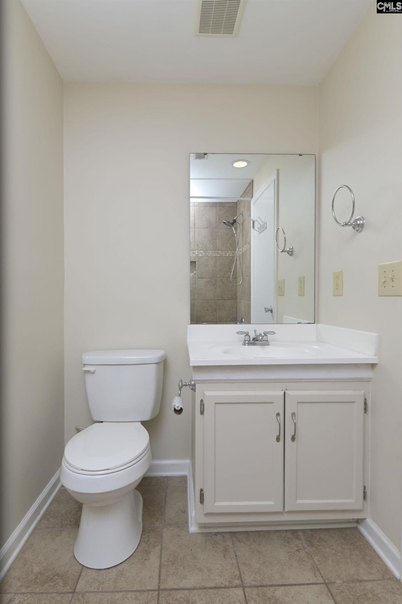 806 Village Lane Photo 61