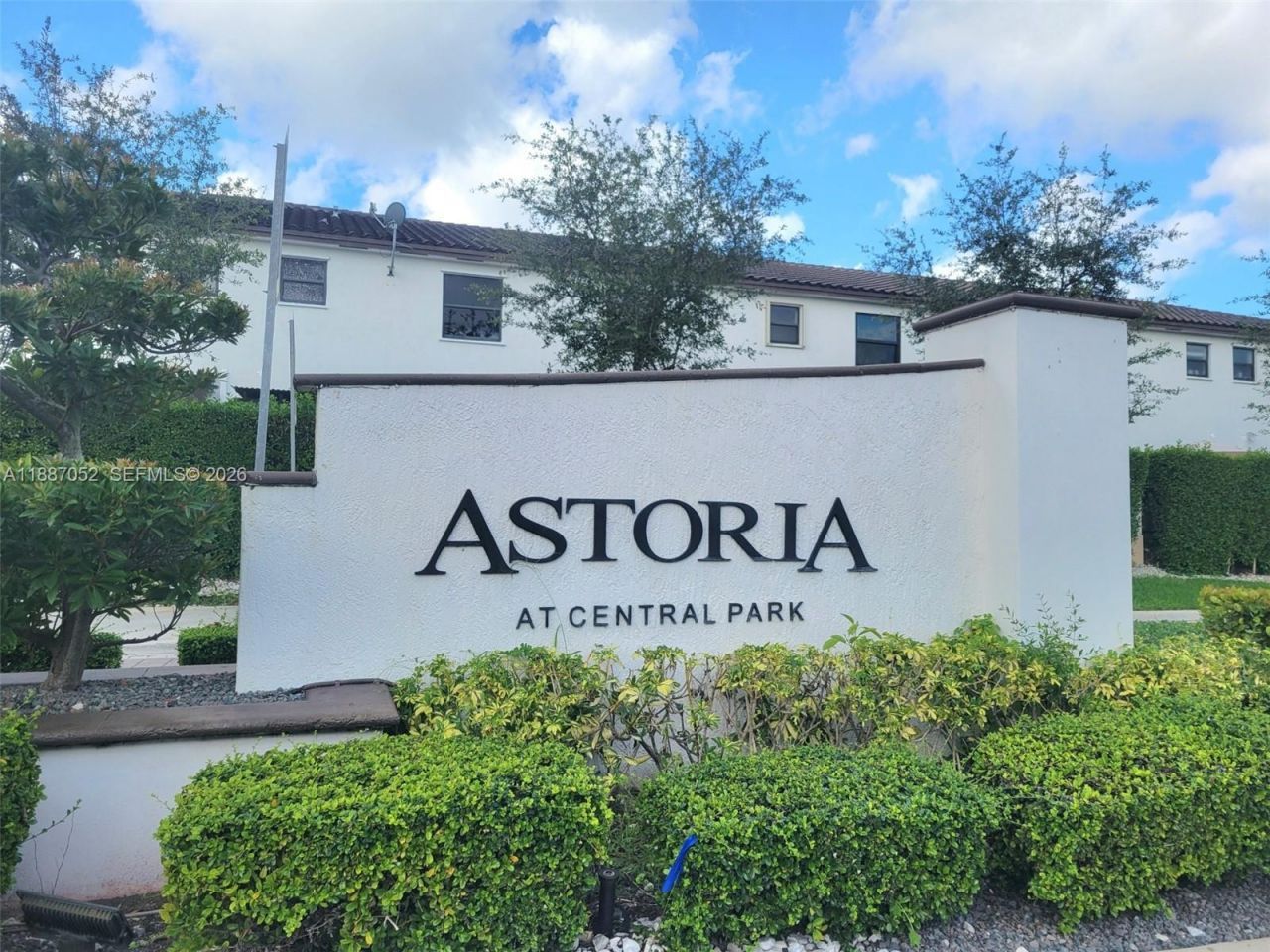 8860 NW 103rd Path, Doral, FL 33178 Photo