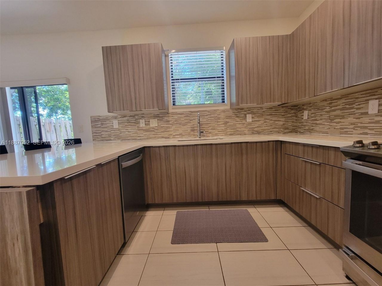 8860 NW 103rd Path, Doral, FL 33178 Photo