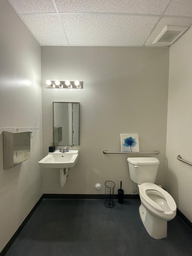 13202 NW 107th Ave, Unit 5, Hialeah Gardens, FL 33018 Photo