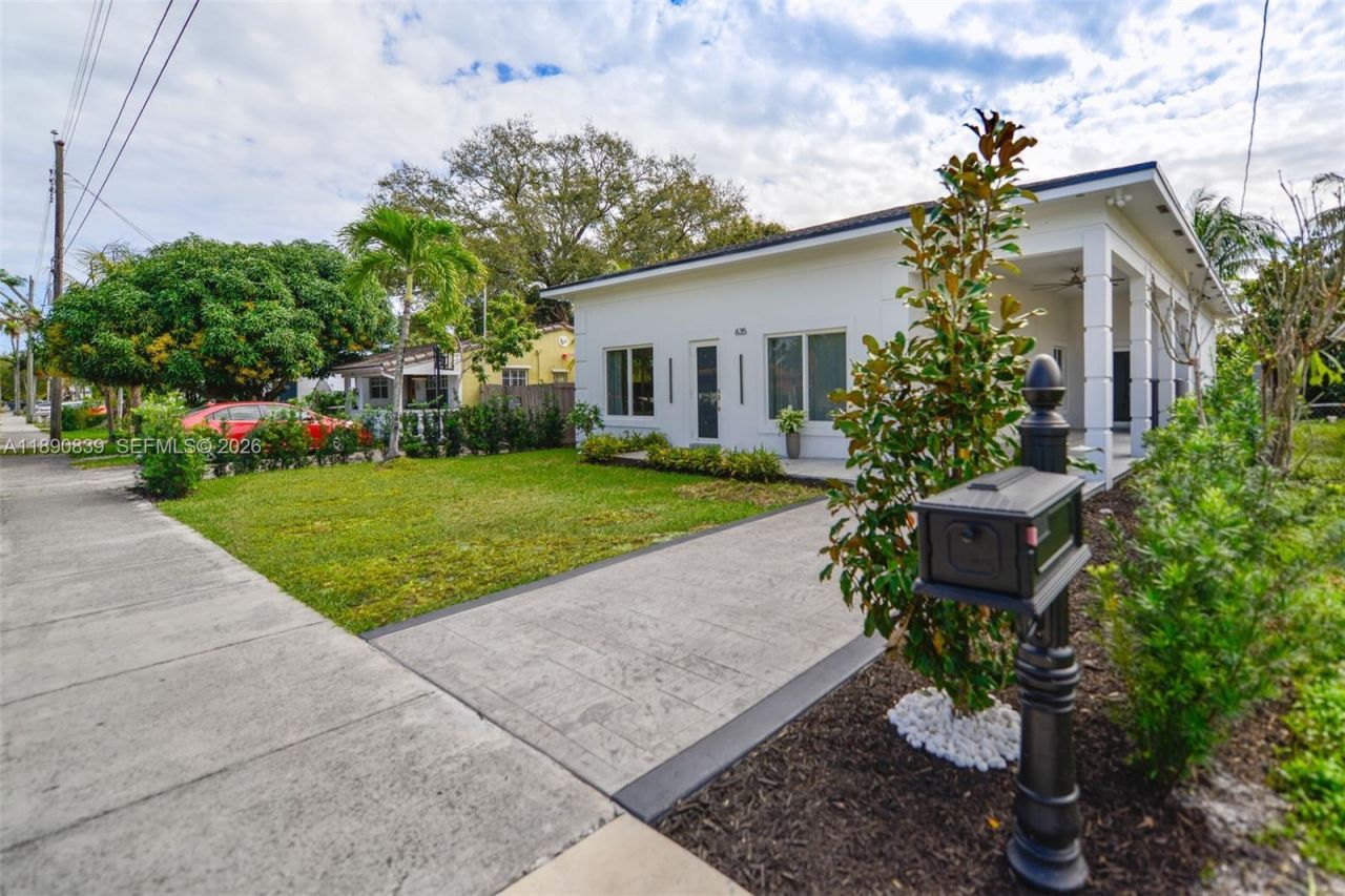 635 SW 9th St, Hallandale Beach, FL 33009 Photo