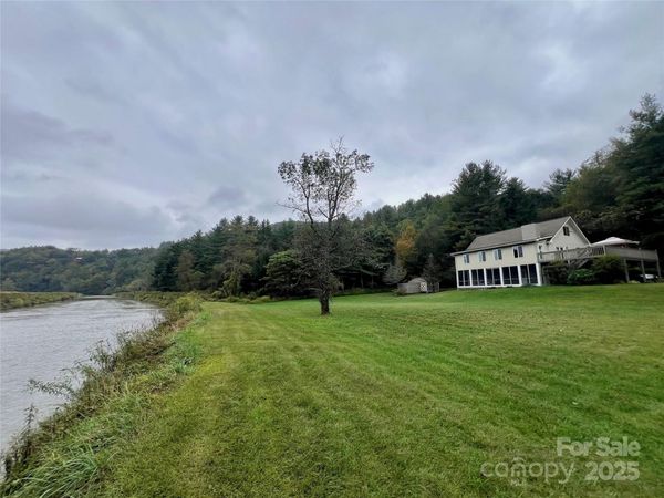 567 Daniel Daughters Drive, West Jefferson, NC 28694