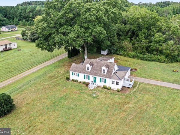 1678 WEEMS ROAD, WEEMS, VA 22576