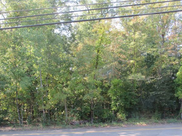 Willowbrook Rd, Columbus, MS 39705