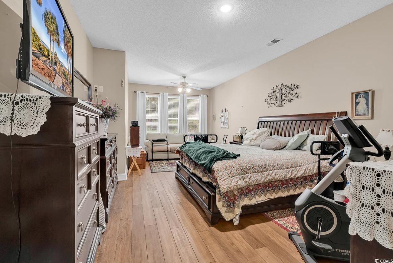 827 Helms Way Photo 21