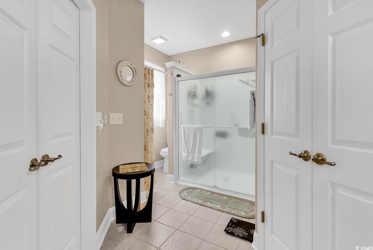 827 Helms Way Photo 22