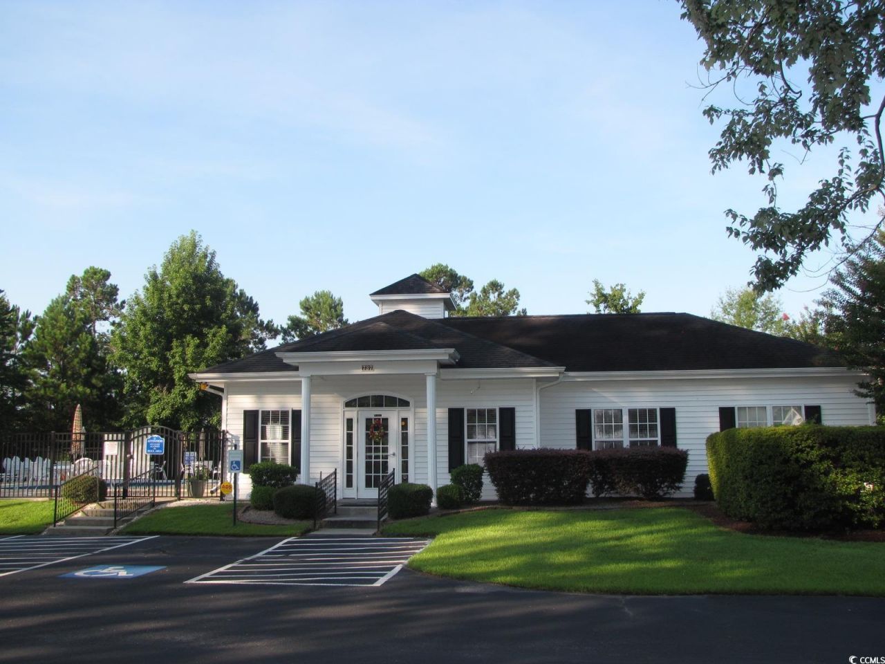 827 Helms Way Photo 38