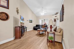 827 Helms Way photo 4