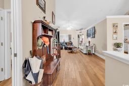 827 Helms Way photo 4