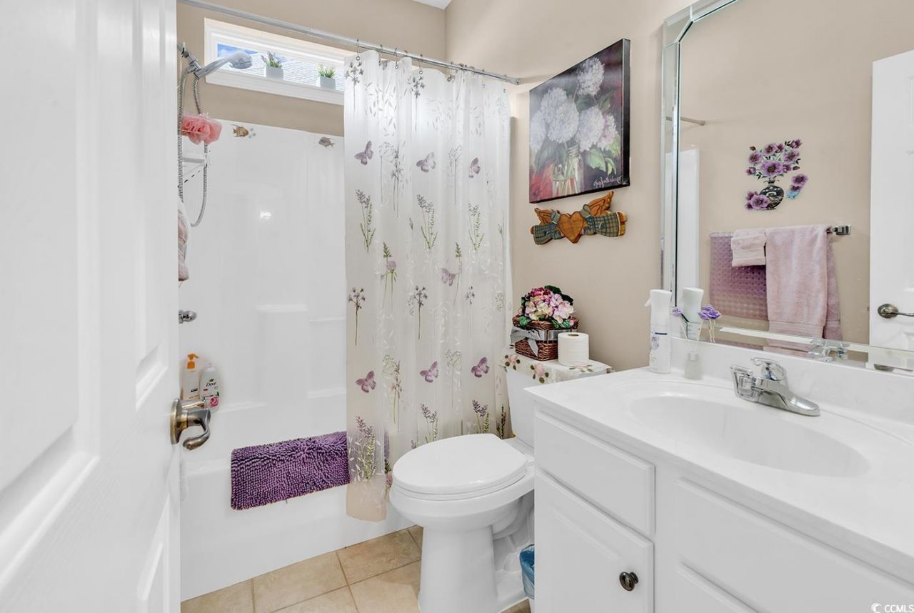 827 Helms Way Photo 8