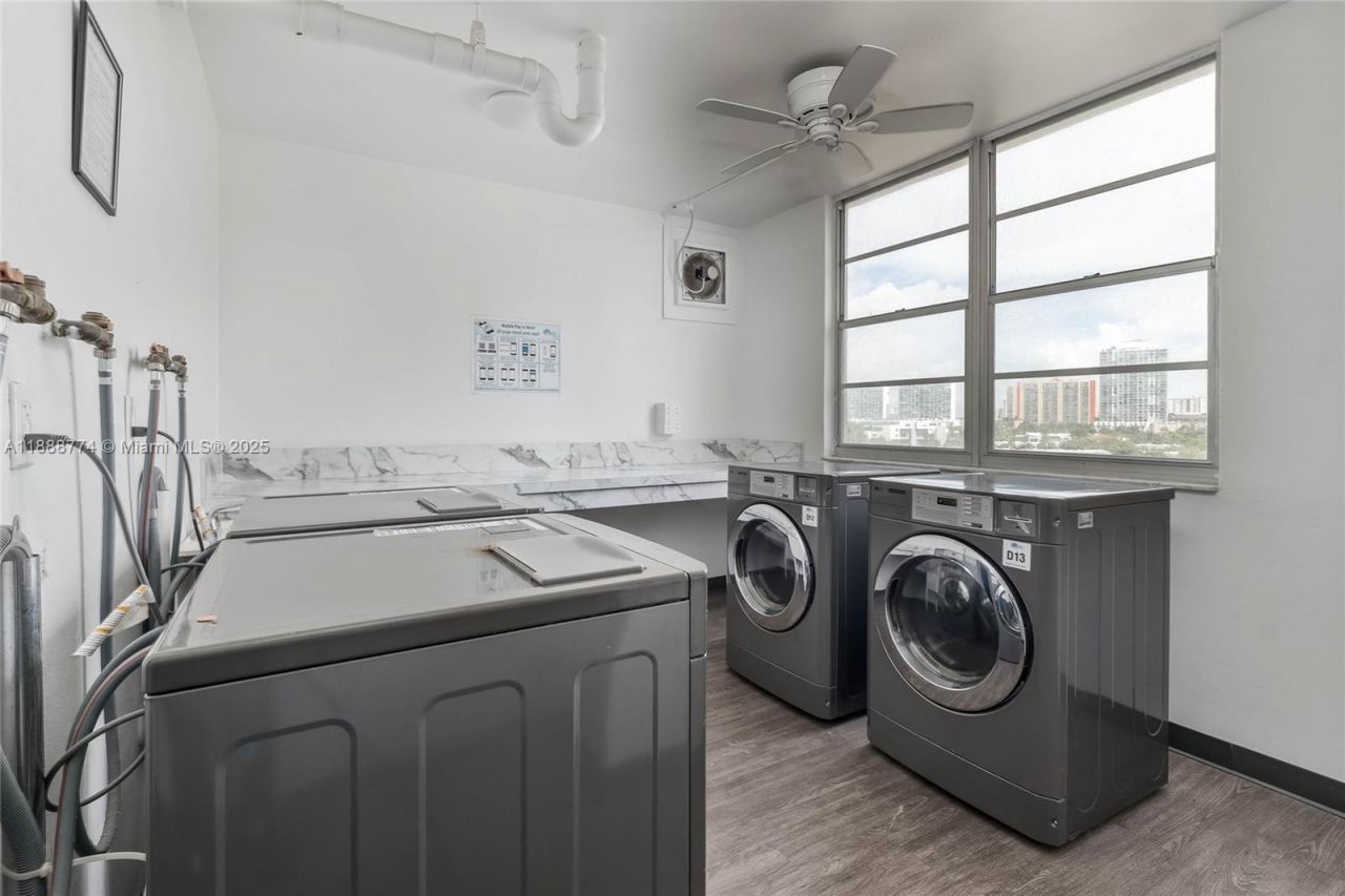 300 Bayview Dr, Unit 716, Sunny Isles Beach, FL 33160 Photo