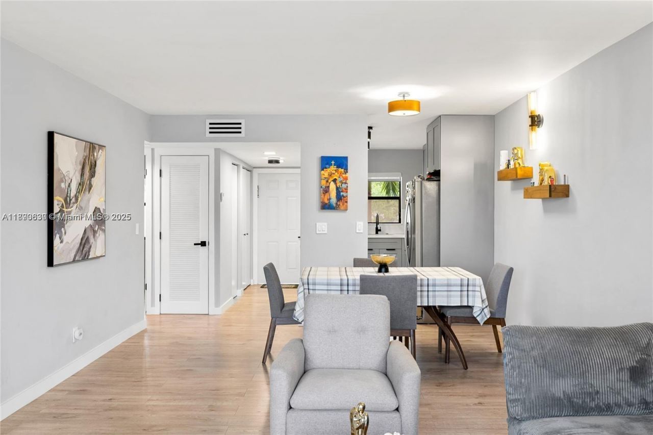 10444 NW 30th Ct, Unit 202, Sunrise, FL 33322 Photo