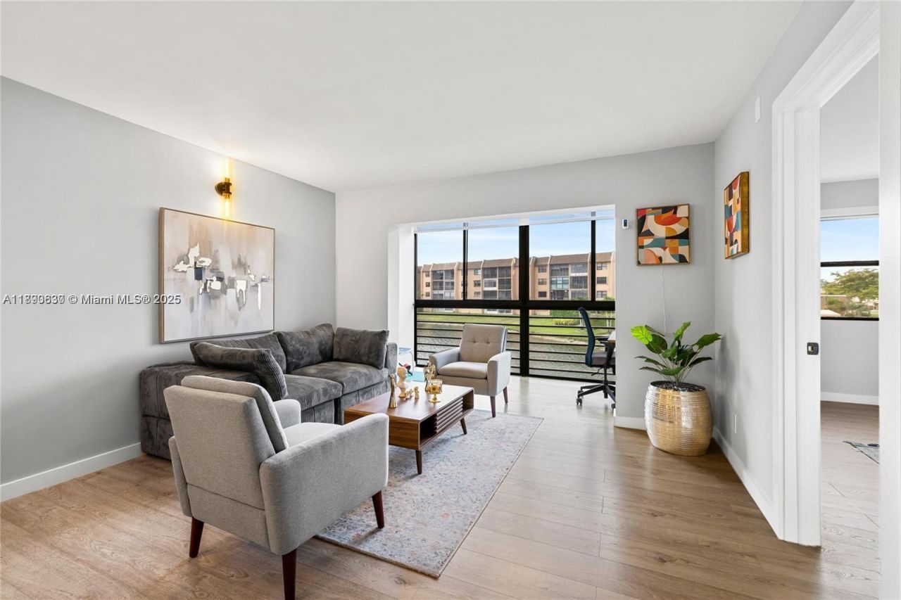 10444 NW 30th Ct, Unit 202, Sunrise, FL 33322 Photo