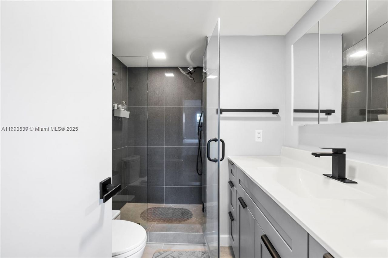 10444 NW 30th Ct, Unit 202, Sunrise, FL 33322 Photo