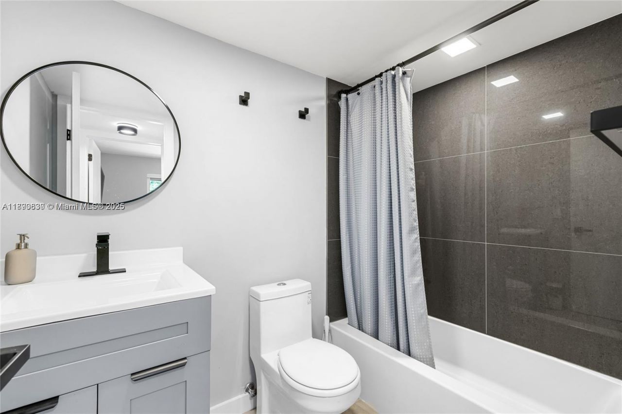 10444 NW 30th Ct, Unit 202, Sunrise, FL 33322 Photo