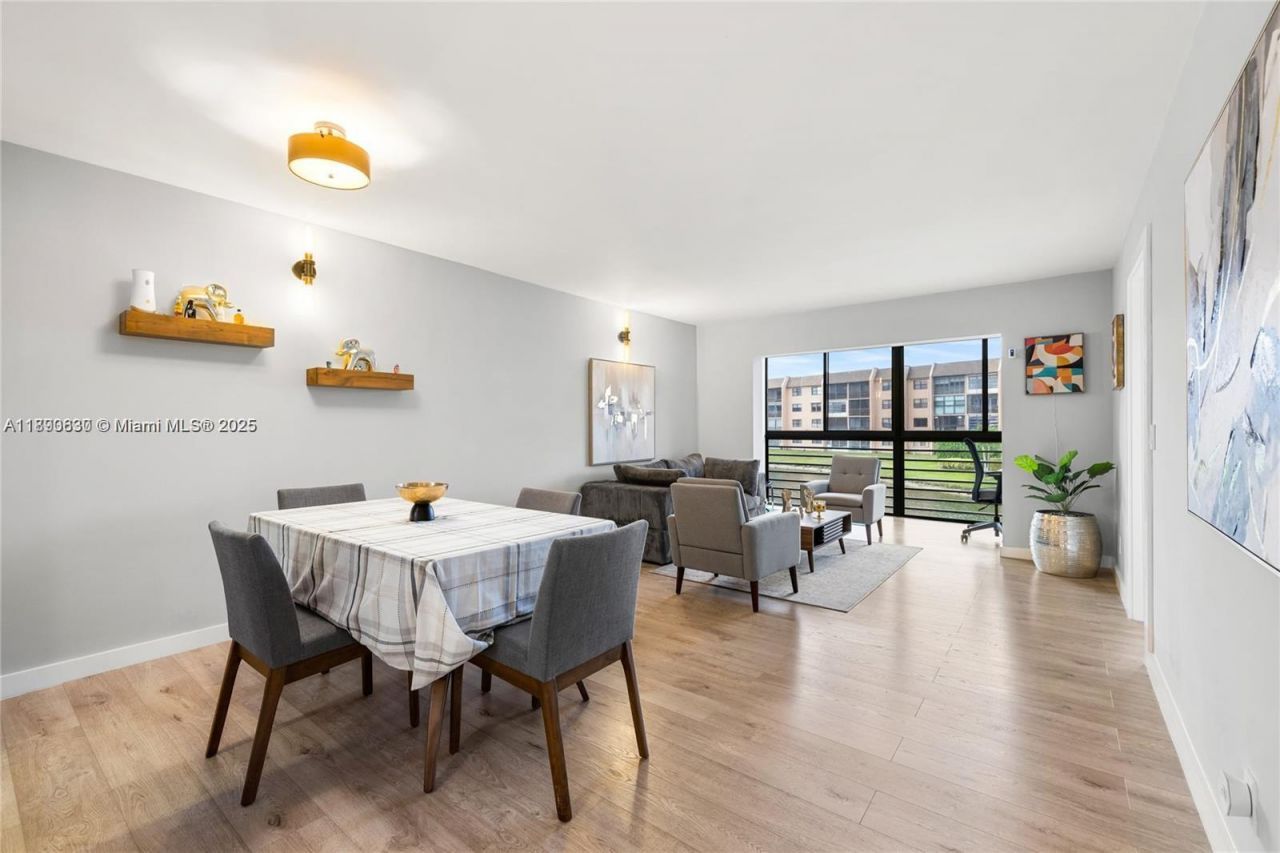 10444 NW 30th Ct, Unit 202, Sunrise, FL 33322 Photo