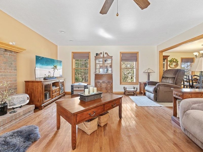 853 Fairway Drive, Alliance, OH 44601 Photo 13