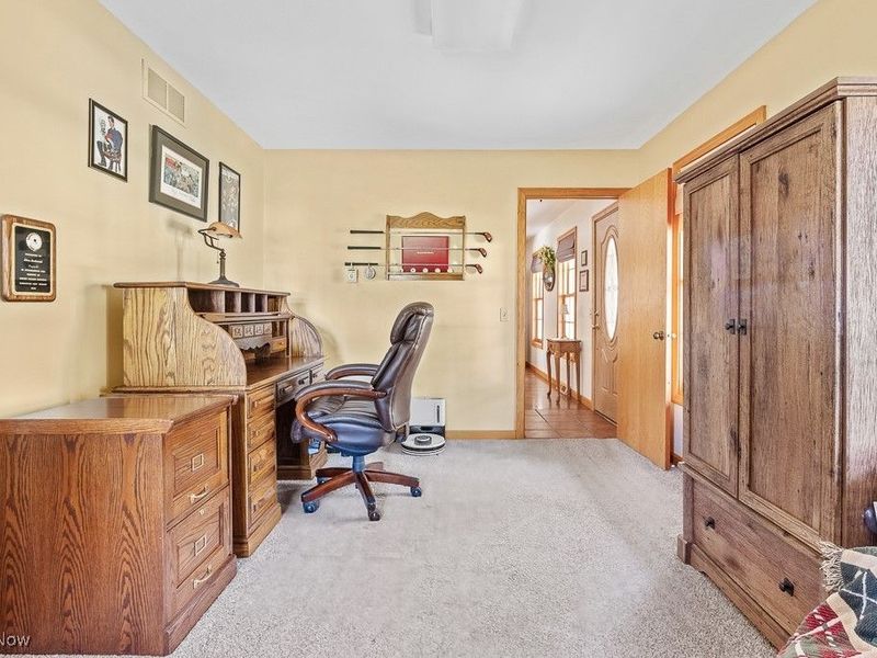 853 Fairway Drive, Alliance, OH 44601 Photo 15