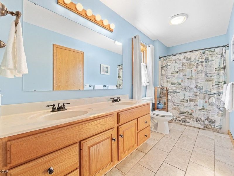 853 Fairway Drive, Alliance, OH 44601 Photo 21