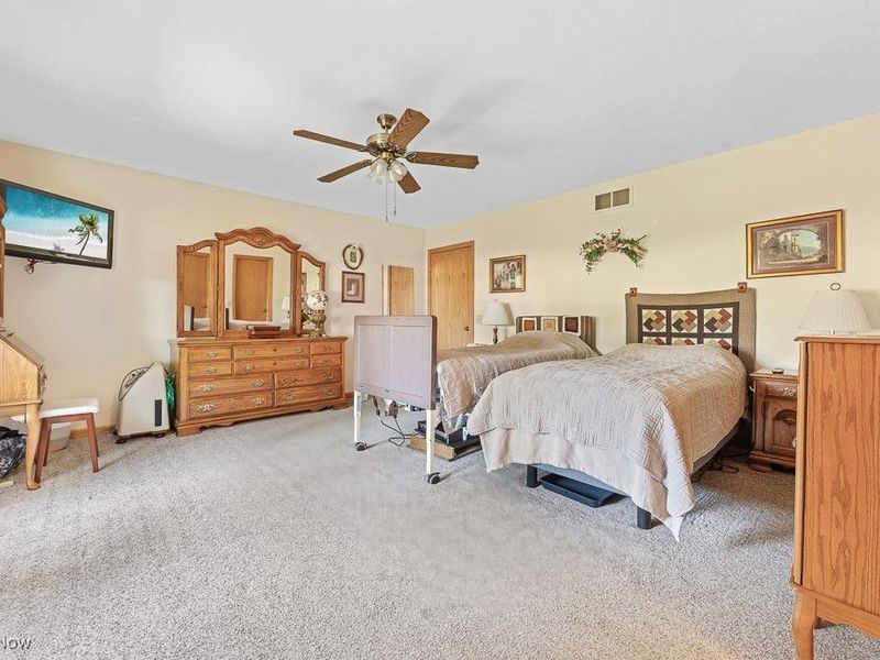 853 Fairway Drive, Alliance, OH 44601 Photo 25