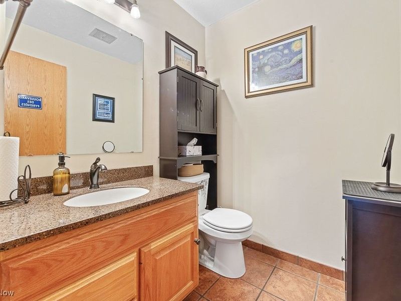 853 Fairway Drive, Alliance, OH 44601 Photo 27