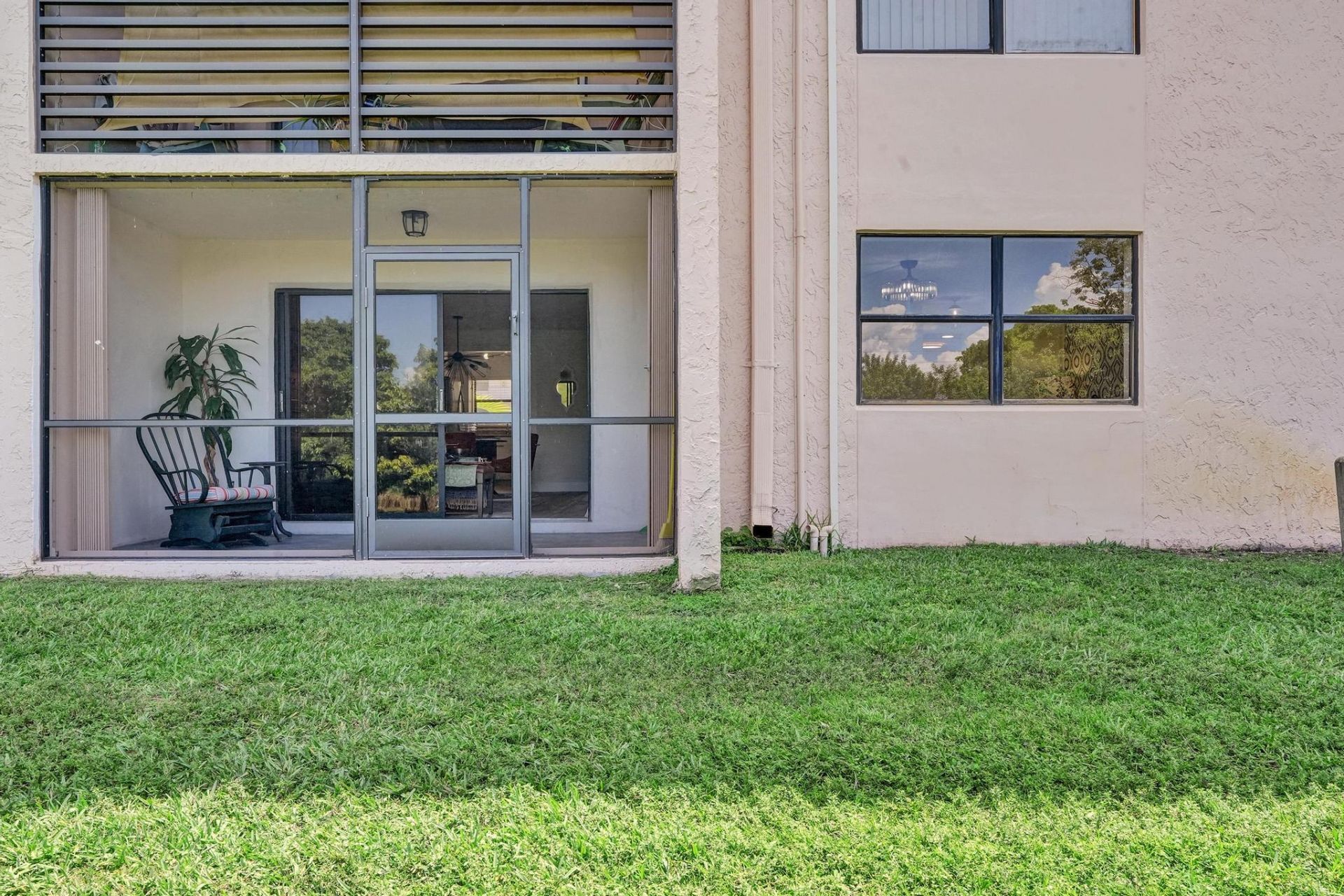 10442 Sunrise Lakes Boulevard, Unit 111, Sunrise, FL 33322 Photo