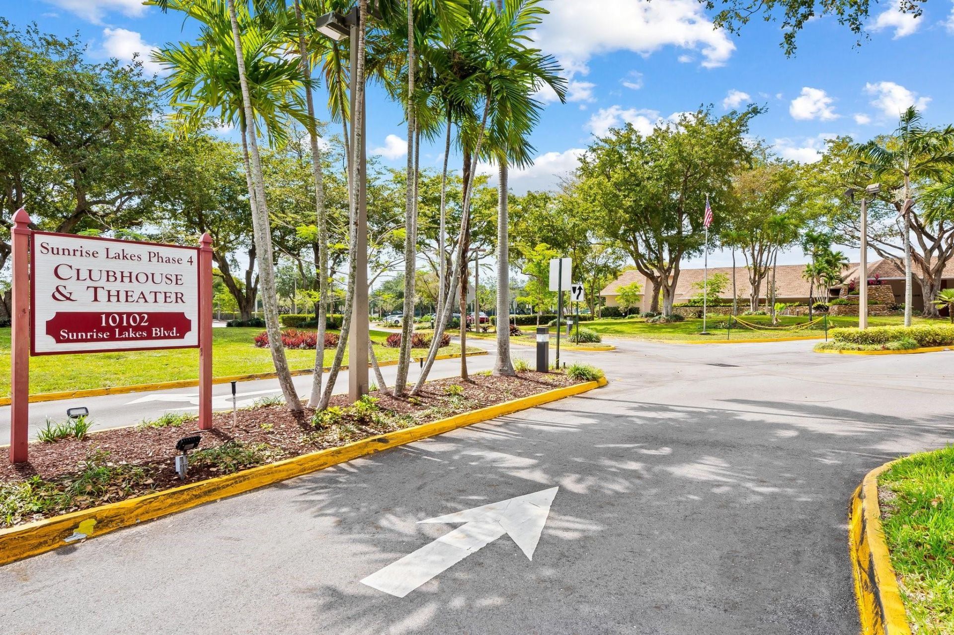 10442 Sunrise Lakes Boulevard, Unit 111, Sunrise, FL 33322 Photo