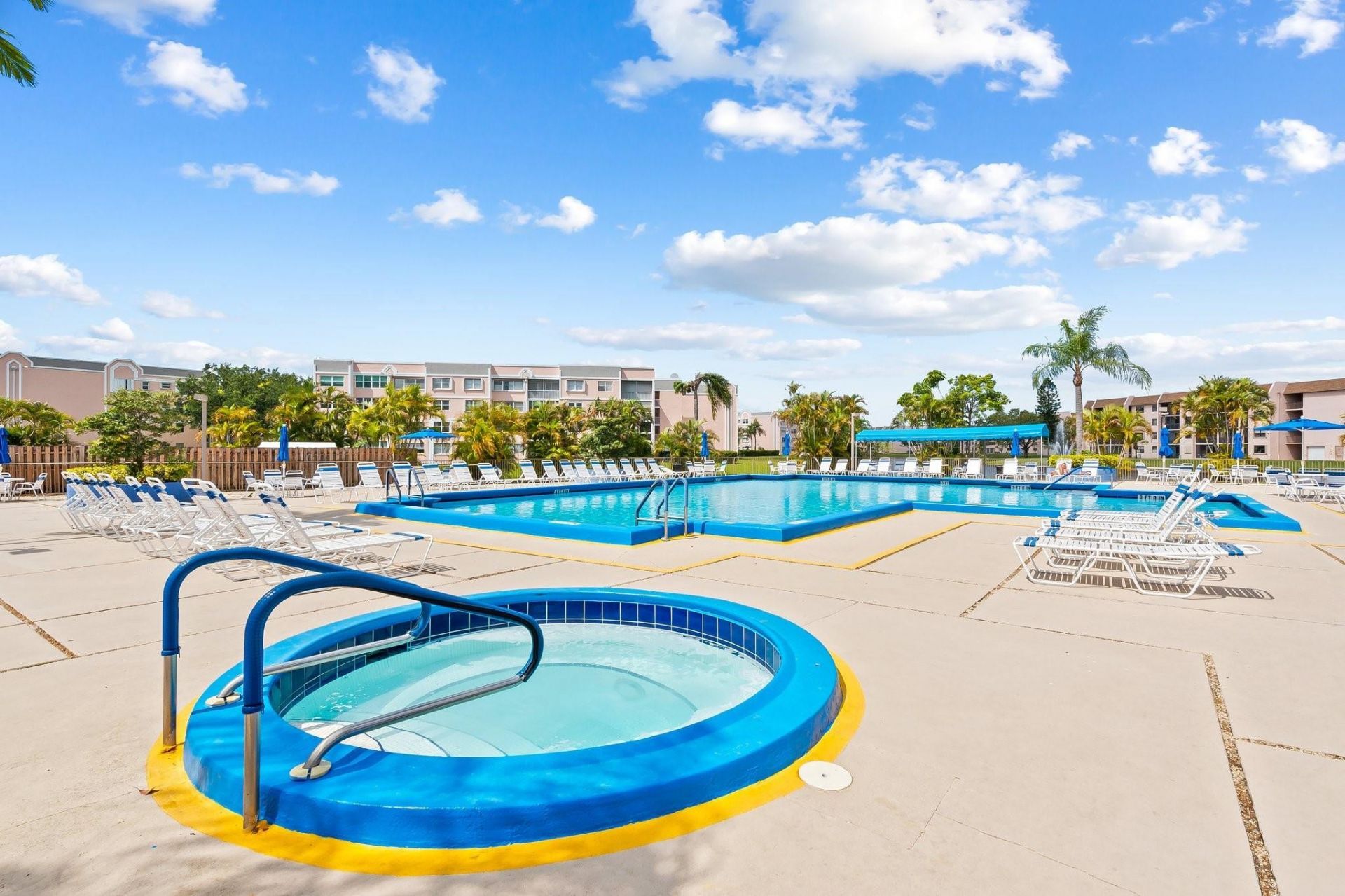 10442 Sunrise Lakes Boulevard, Unit 111, Sunrise, FL 33322 Photo