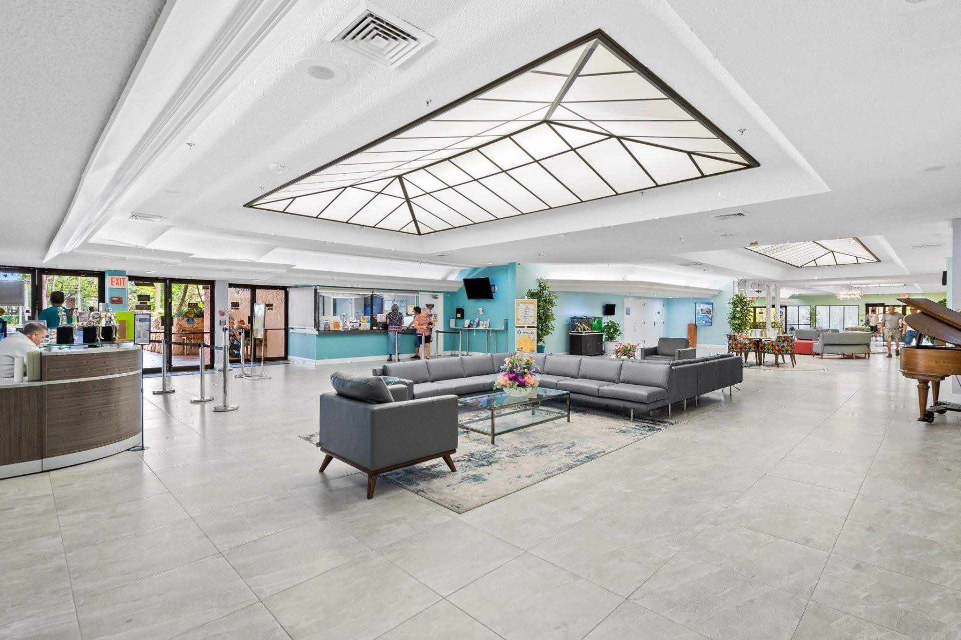 10442 Sunrise Lakes Boulevard, Unit 111, Sunrise, FL 33322 Photo